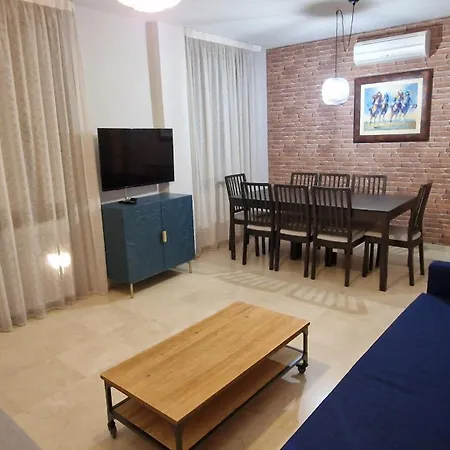 Paseo De La Ribera. Cordoba. Semesterbostad